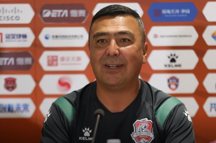 中甲大冷门！*疆新**时隔409天再次赢球，2-1击败劲旅，上赛季仅1胜