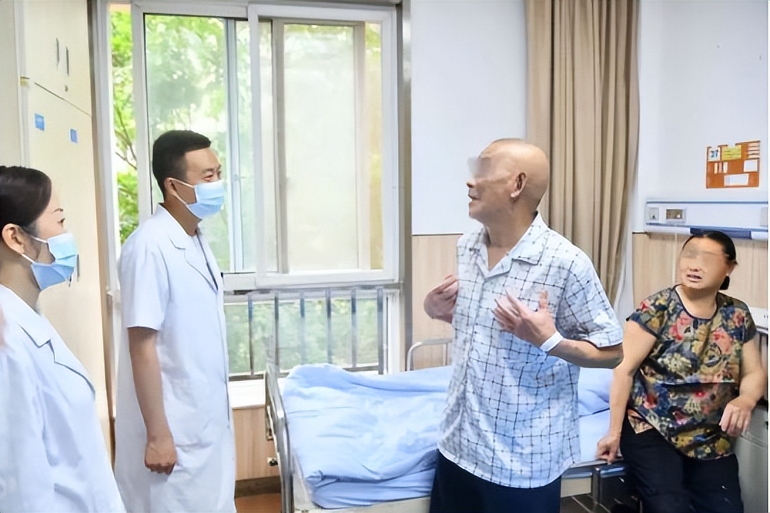 医患情谊锦旗,医疗服务暖人心收到锦旗获赞誉