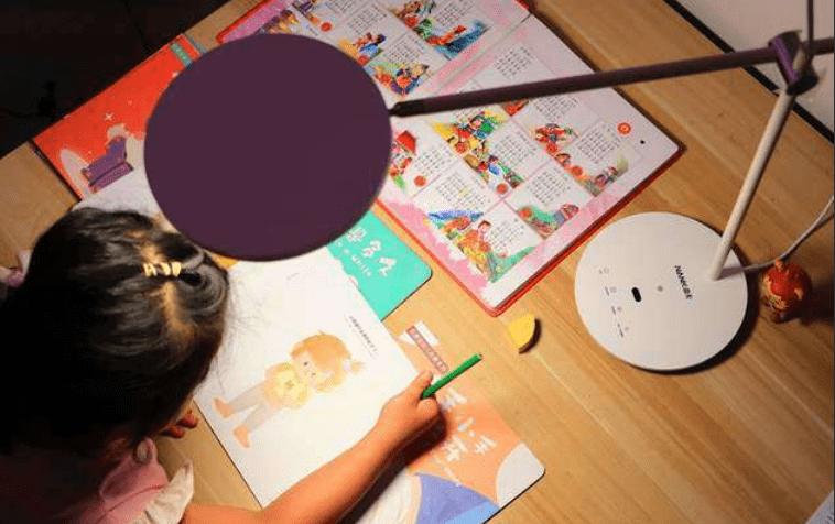 平安夜给礼物还是圣诞节给礼物,圣诞节一般送什么礼物比较特别