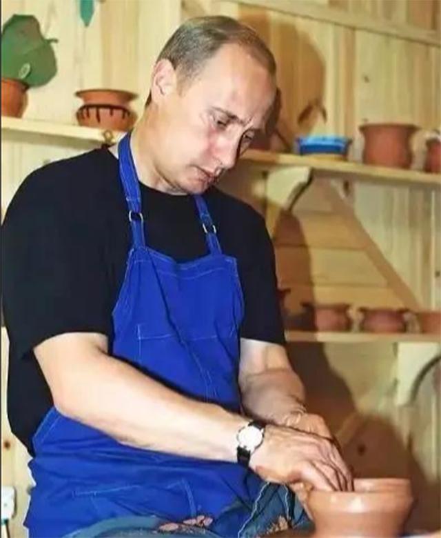 普京当选总统做的事,普京当选总统后第一件事