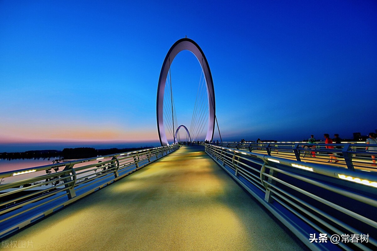 南京秦淮区一年财政收入是多少,南京市最新财政收入