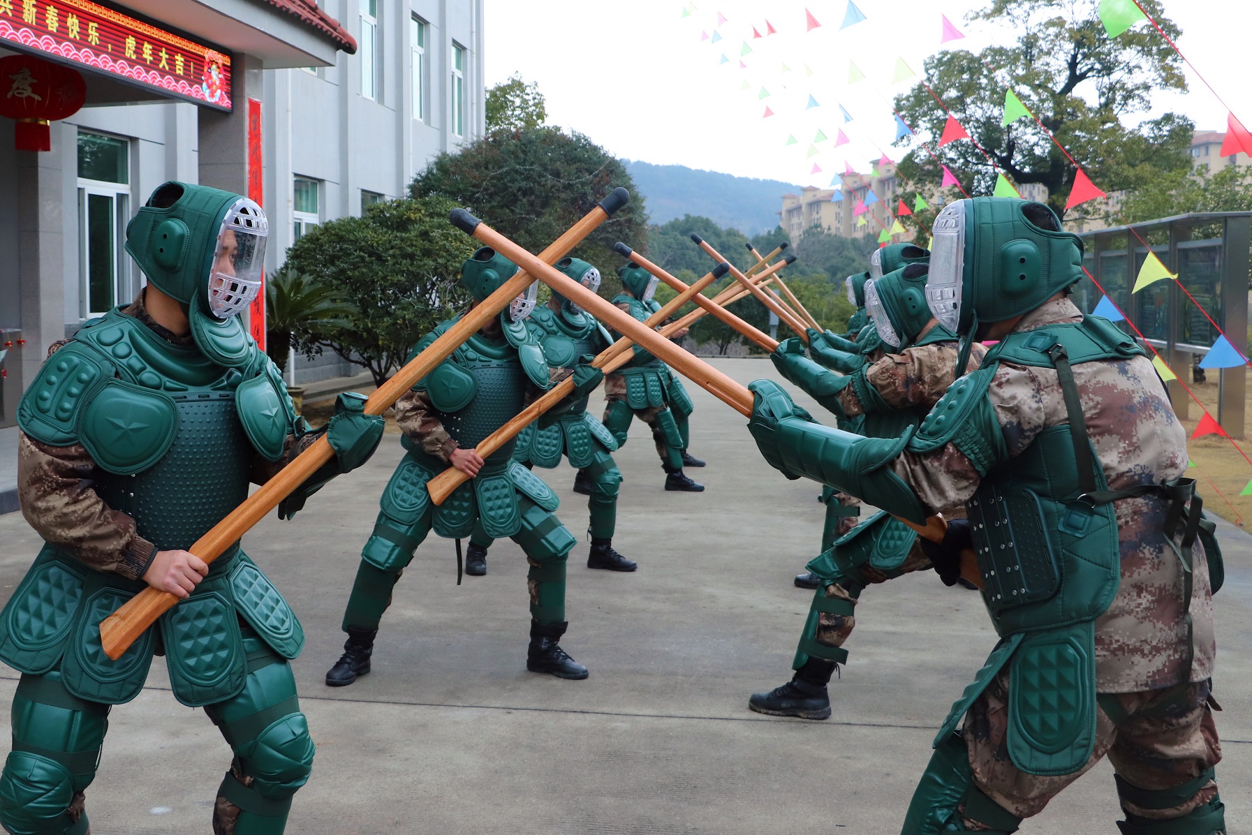 春节军营年味别样浓,军营春节年味浓虎跃戈壁庆新春