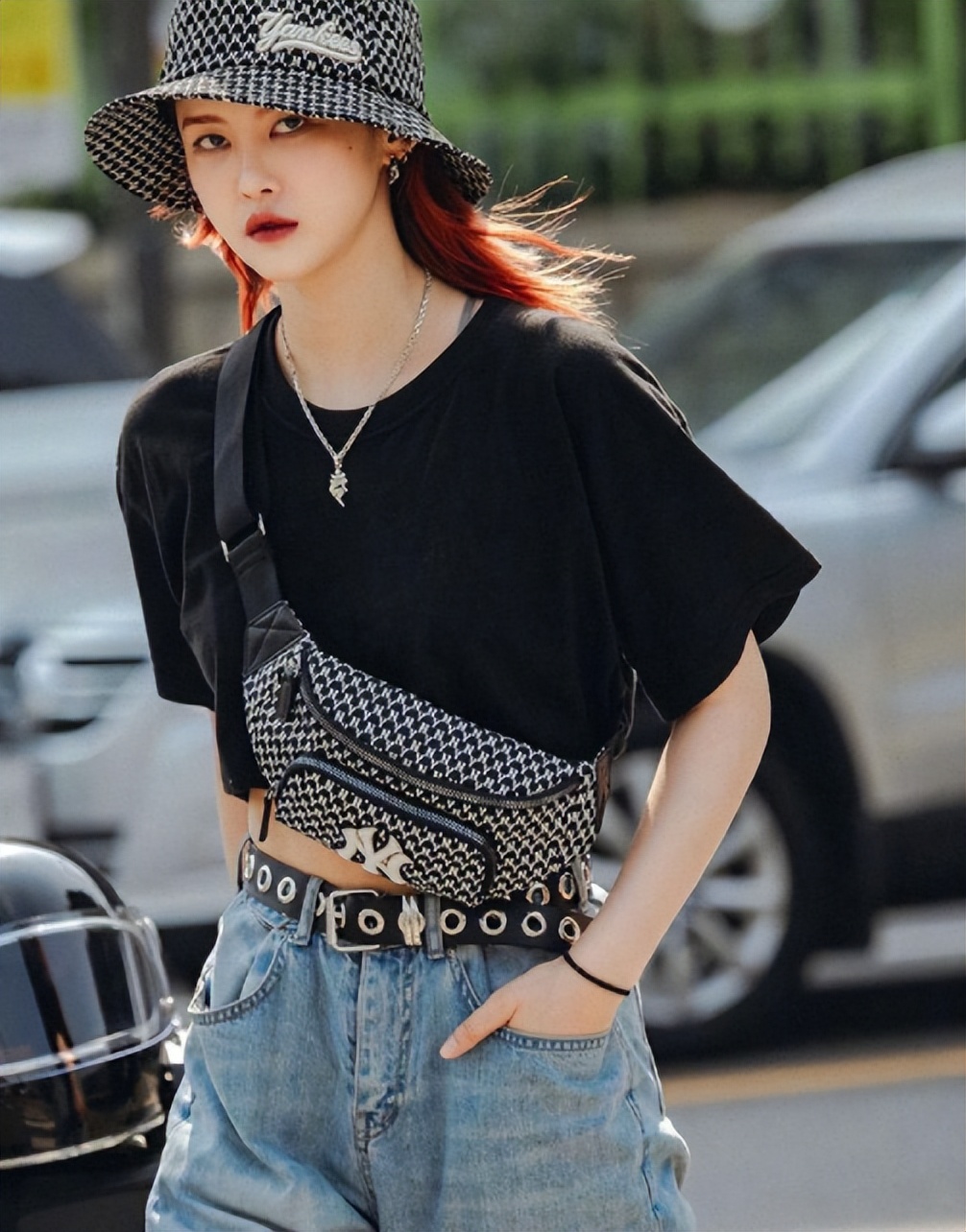 韩国人真的很爱穿黑色衣服,韩国人对身材的执着