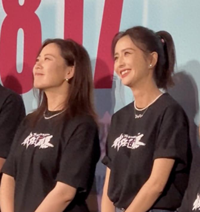 陈思诚现身佟丽娅电影首映视频,陈思诚现身佟丽娅电影首映全过程