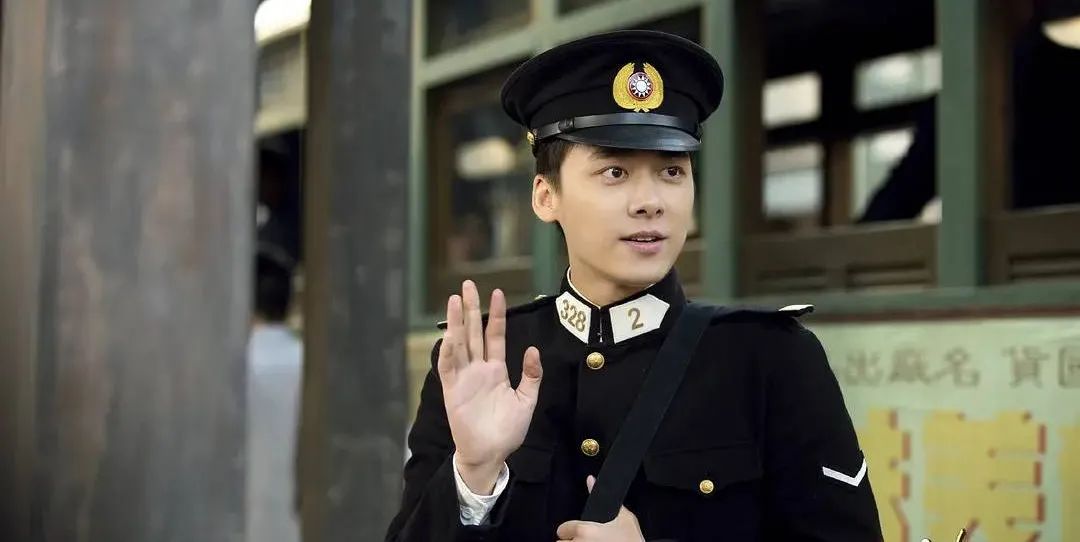 鏉庢槗宄版敼鍐欎簡铚滆渹鍓ф湰,鏉庢槗宄扮粡鍘嗕簡鍝簺鎸姌