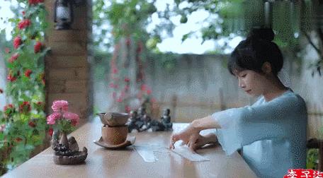 李子柒停更一年，外网视频*放播**还能产生广告收益，高达78万元每月