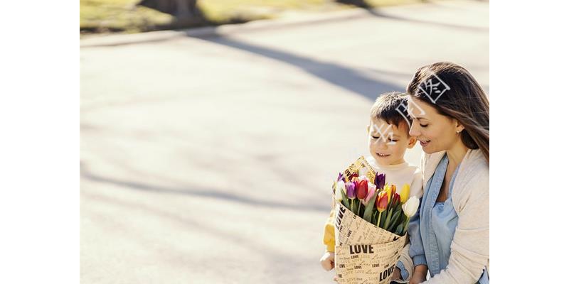 男邻居说捡到了我的衣服，我上去看了才发现那是我的内衣