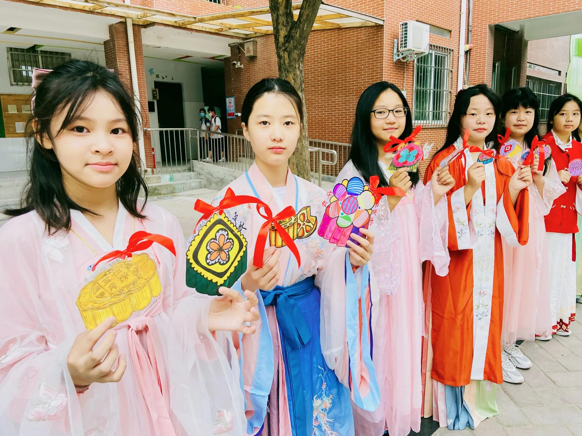 月满中秋师恩难忘短视频,月满中秋师恩难忘表白视频