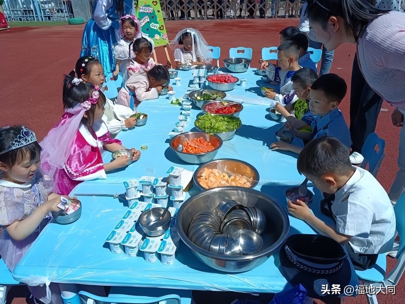 湖光幼儿园六一儿童节活动,幼儿园cosplay欢乐嘉年华