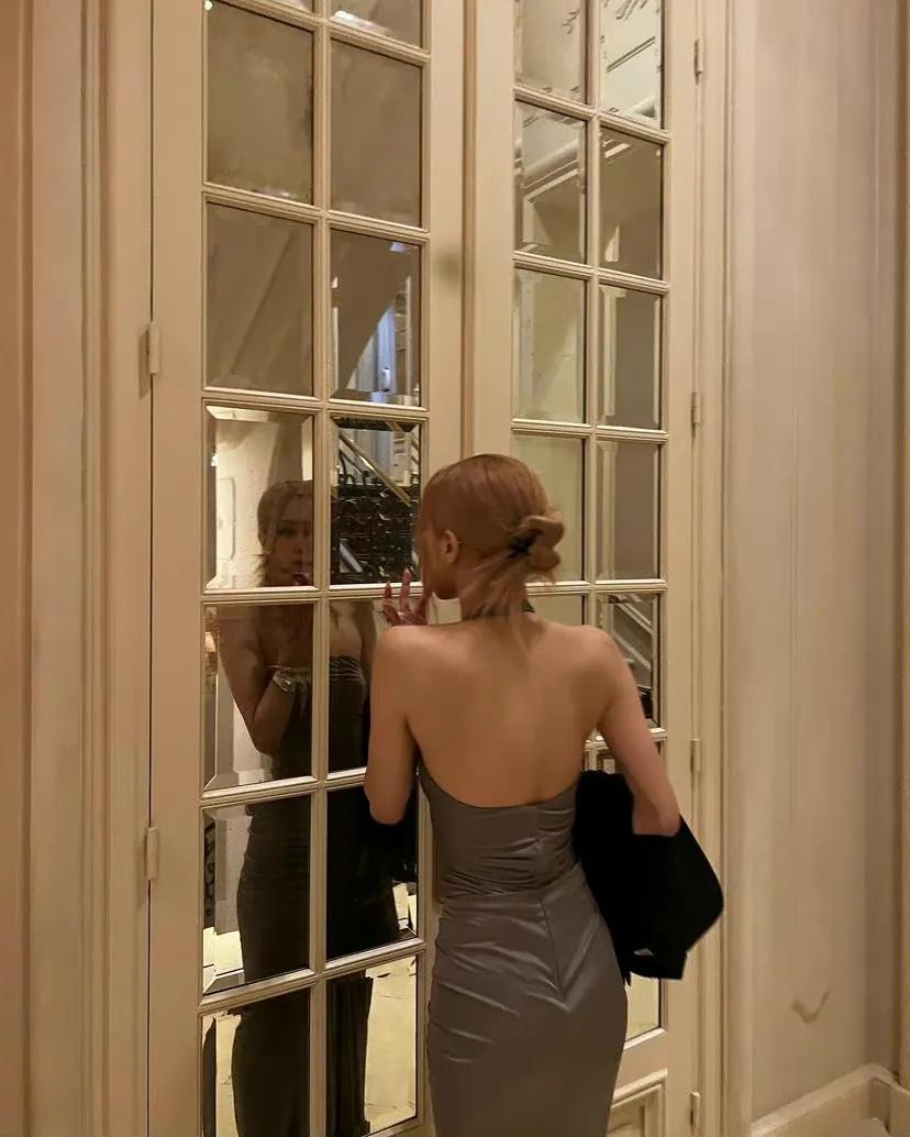 black pink rose 朴彩英是第几位出道 (rose朴彩英solo歌曲on the ground歌词)