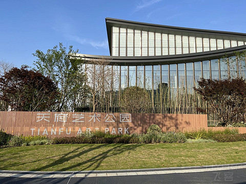 鍒濆涔嬫梾榛勯噾娴峰哺,鍒濆涔嬫梾