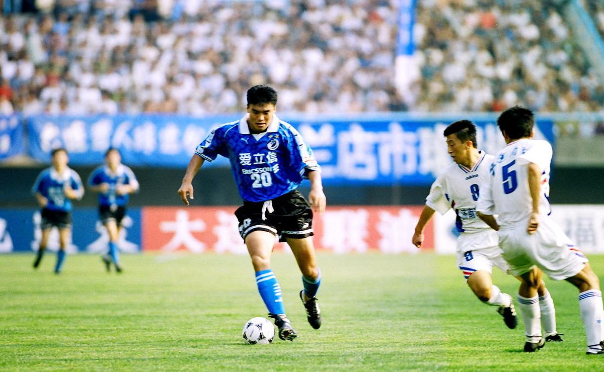 大连球员悼念小王涛,大连足球名将小王涛