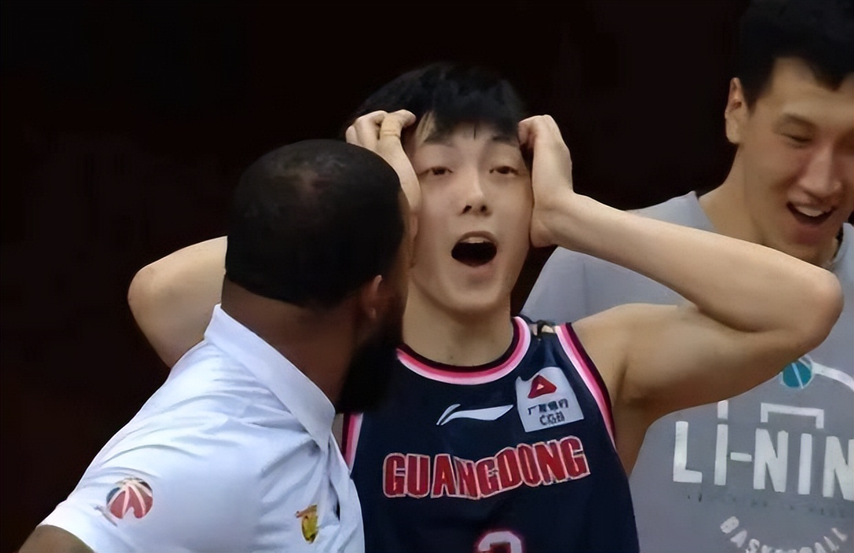 中国男篮24人最新名单,杜锋发布中国男篮名单