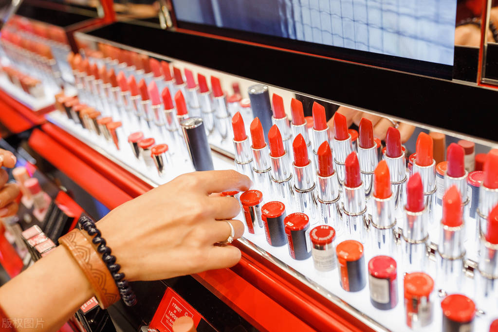 各大牌子口红哪一款最好用,女生一般喜欢什么牌子的口红