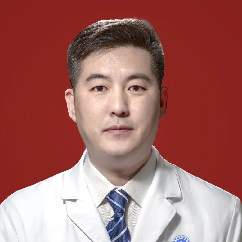 青少年脊柱侧弯驼背怎样干预,目前对脊柱侧弯的干预治疗