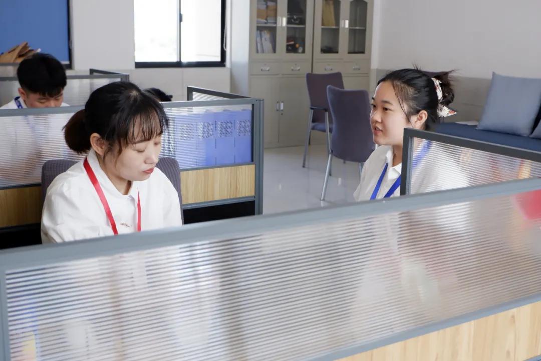 岳阳海纳软件技术学校官网,岳阳海纳技工学校学费多少