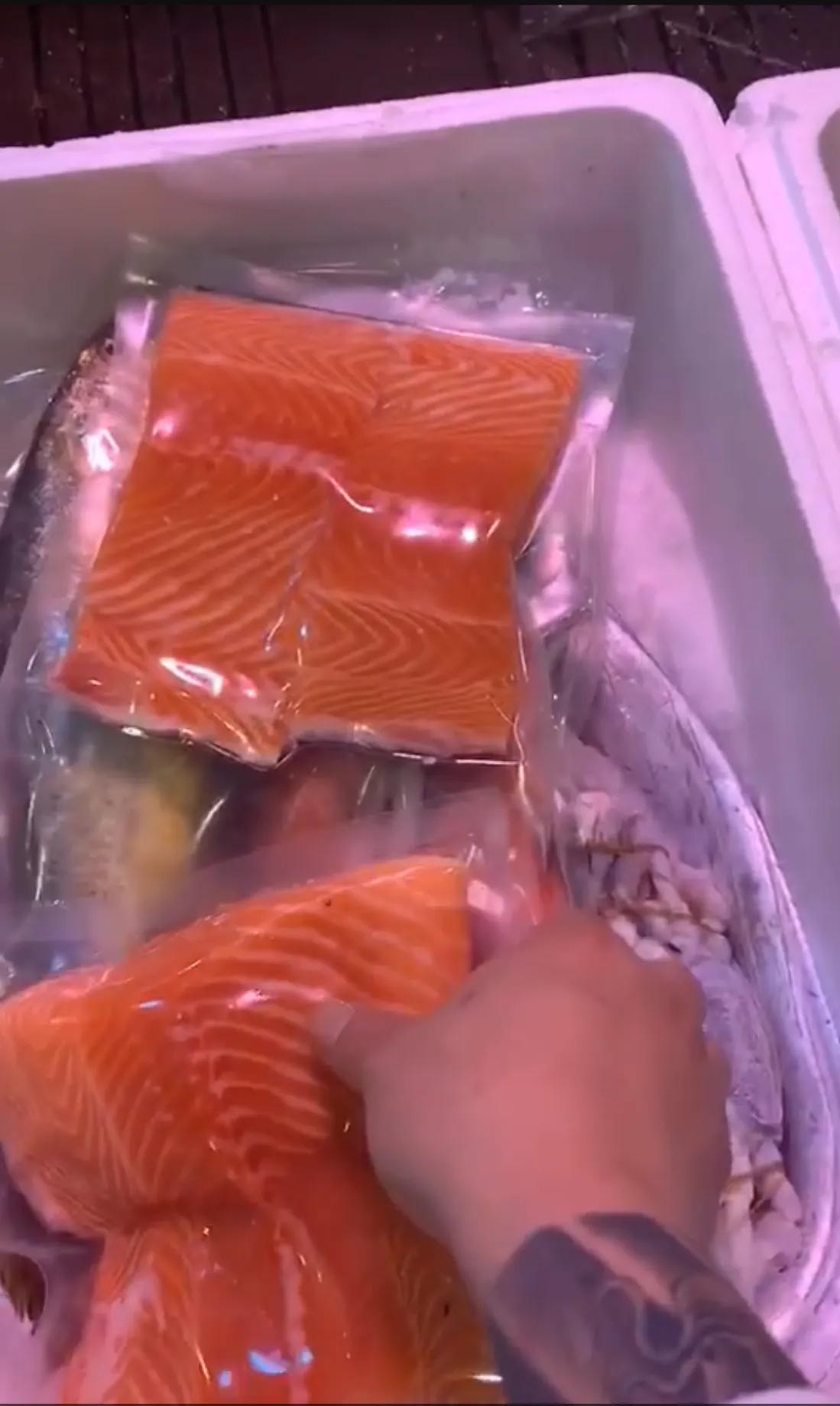 卖了7年海鲜,卖了两天海鲜都亏钱到底怎么回事