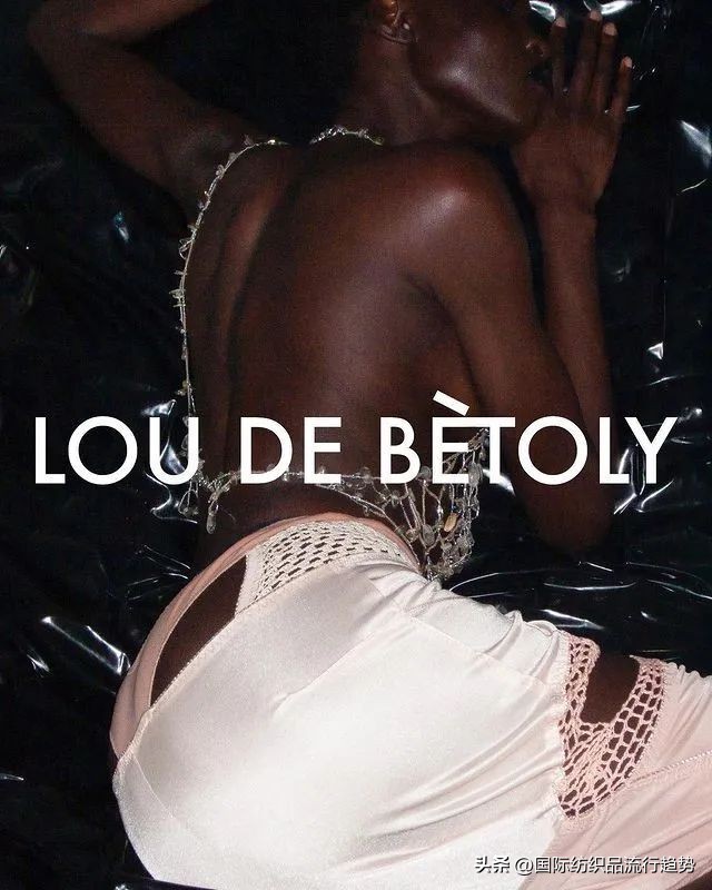 现实中的皇帝的新装,皇帝的新装设计