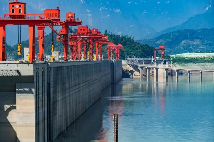 三峡大坝为什么要保持145水位,三峡大坝水位145米能发电吗