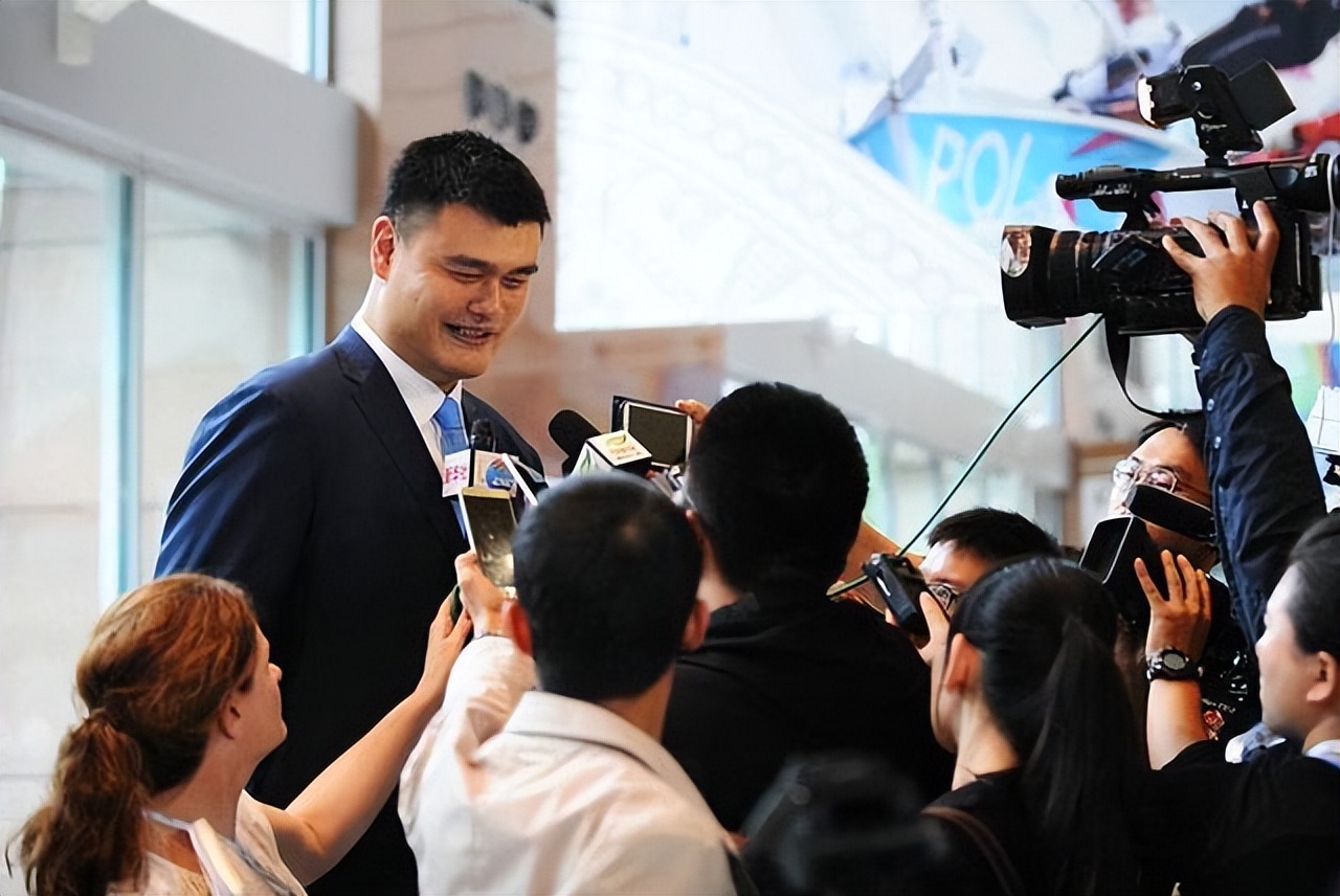 *疆新**凶狠掀桌，有人比周琦急！重蹈覆辙19年重现，谁也兜不住责任