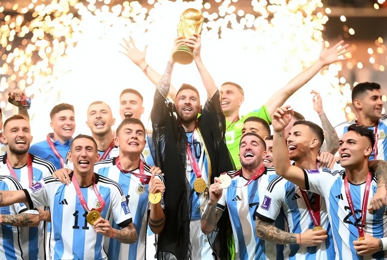 梅西和德保罗欢呼胜利,梅西一场7球