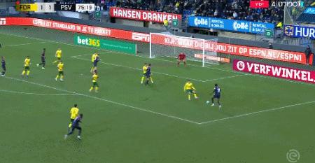 荷甲快速反击破门,足球豪门惨败