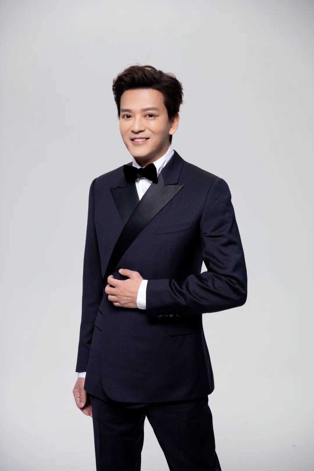 艺术为了和平丨国际和平艺术家：陈晓东