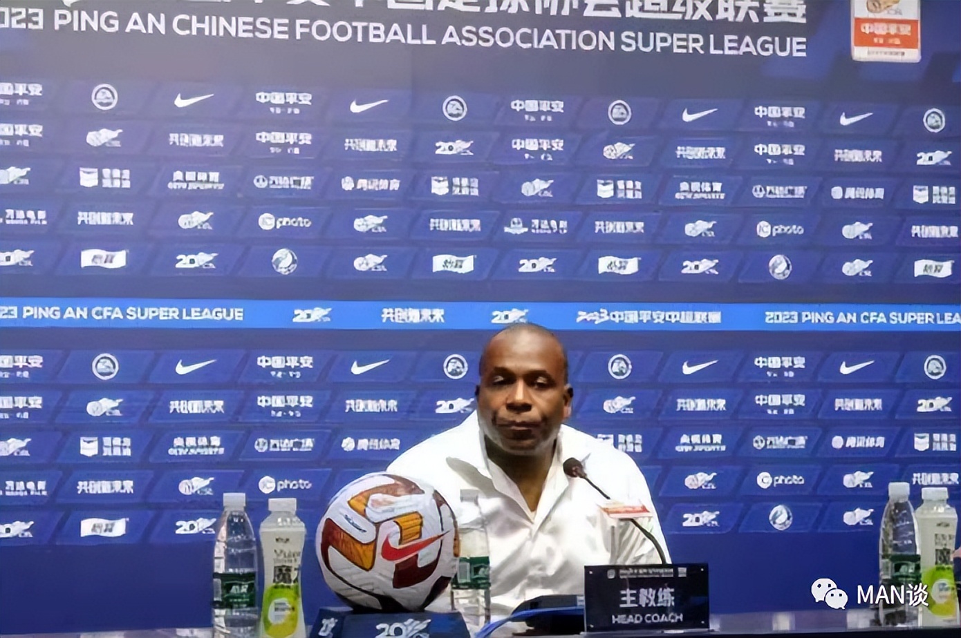 在玩命的大连人面前，门佐最终放弃