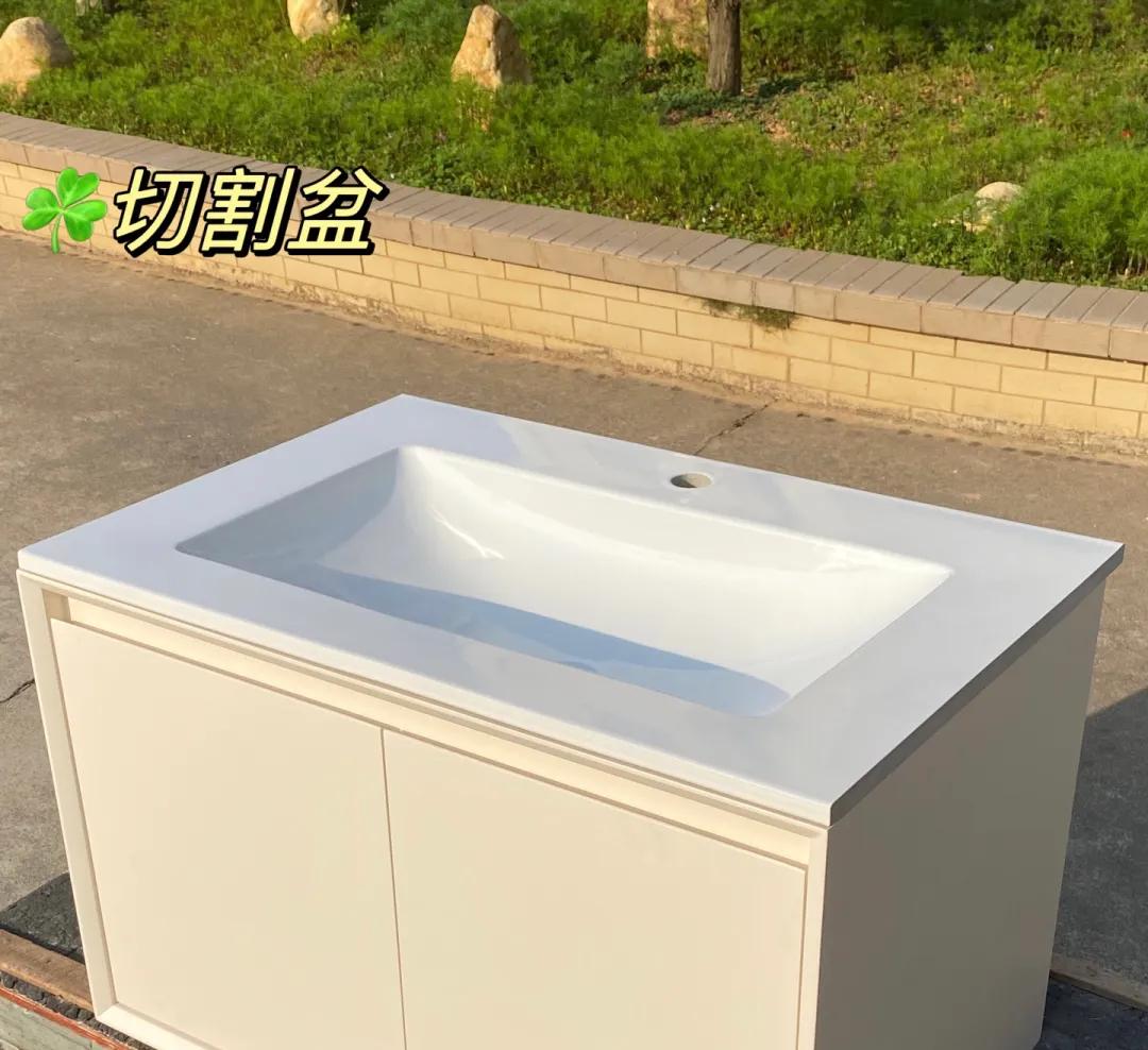 浴室柜一体盆选陶瓷好还是岩板好,浴室柜是用一体陶瓷盆还是大理石