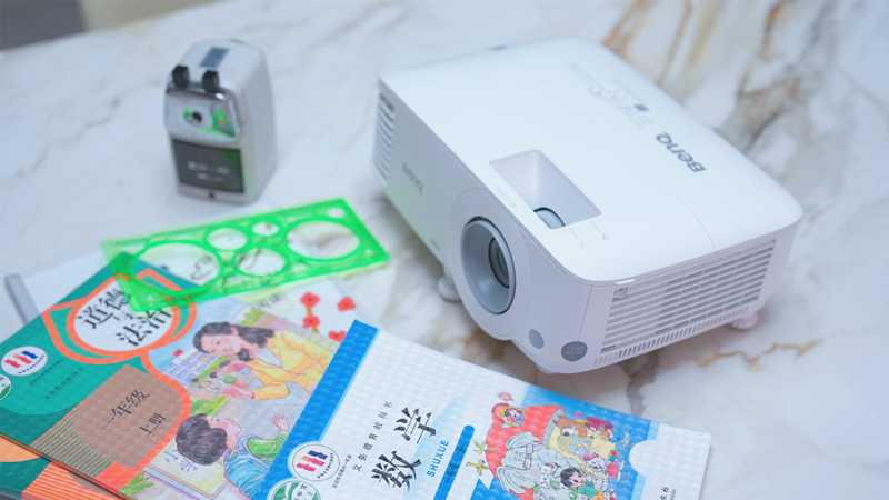 爱普生tw5700tx和明基mh560,明基mh560对比爱普生5700tx选哪个