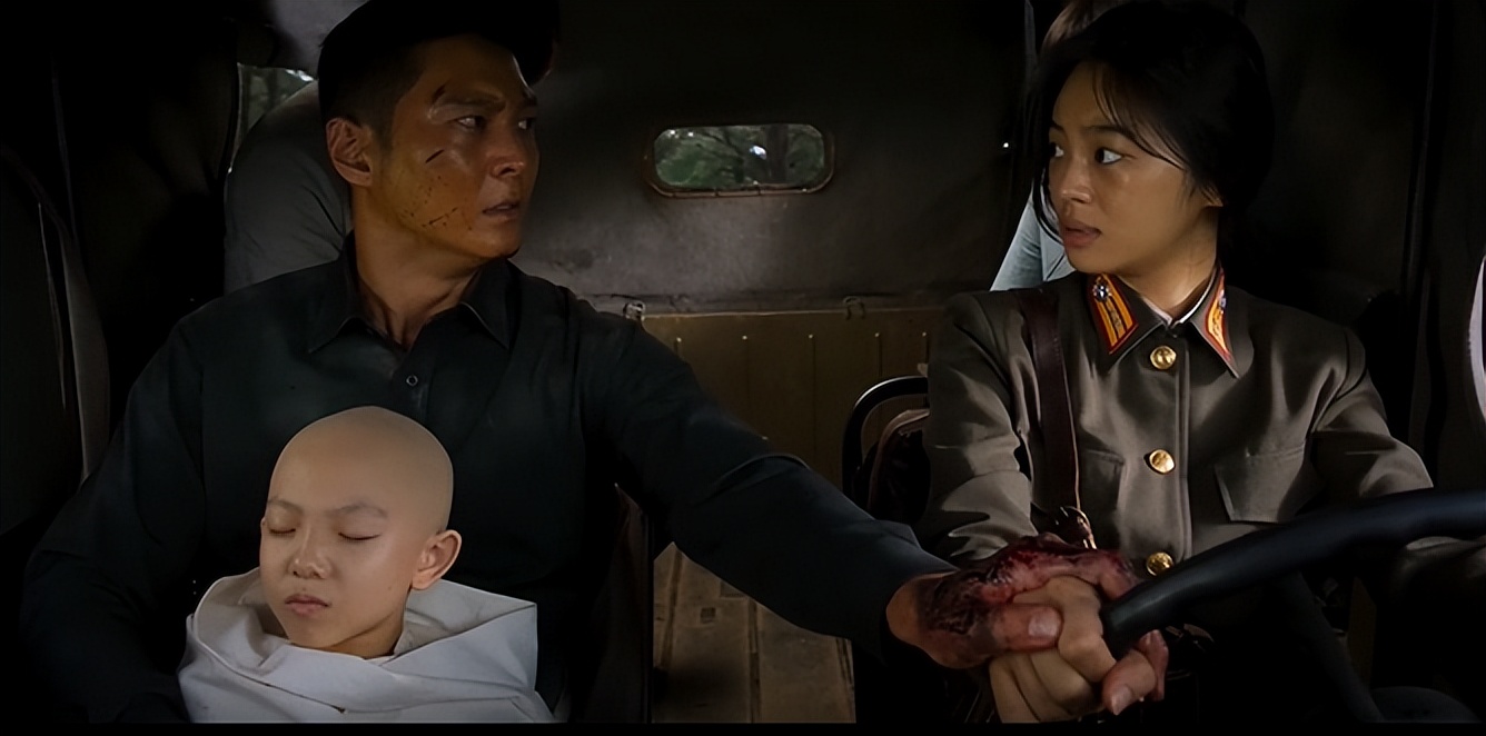 开局就赤身肉搏，这“抗疫神片”突破底线，耗资过亿只配五星差评