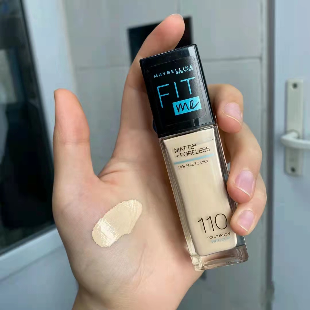 又持妆又水润的粉底液测评,dw粉底液和美宝莲粉底液对比