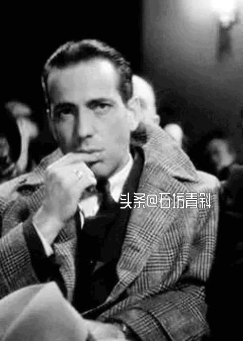 反英雄的暗夜行者，经历4次婚姻，小25岁的妻子陪他走到最后