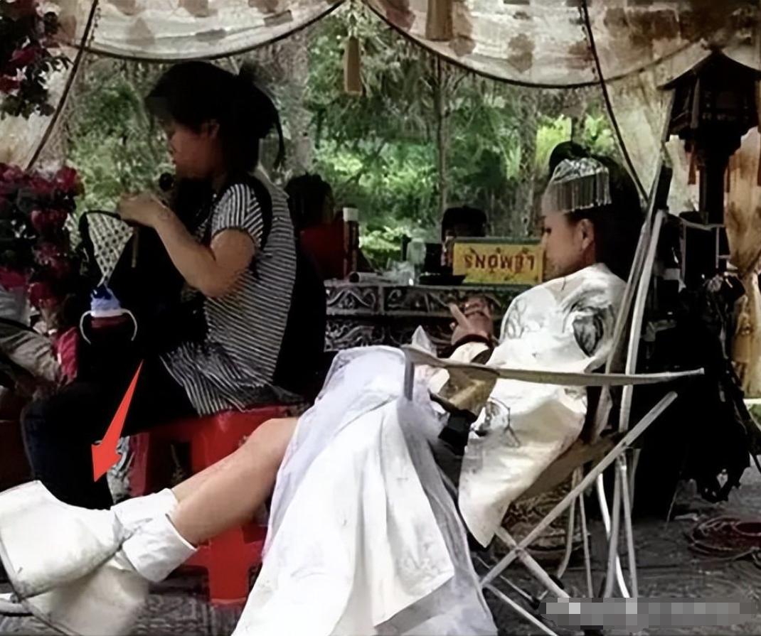 娱乐圈还有哪些假臀假肌肉,假臀假肌肉假肩膀的明星们