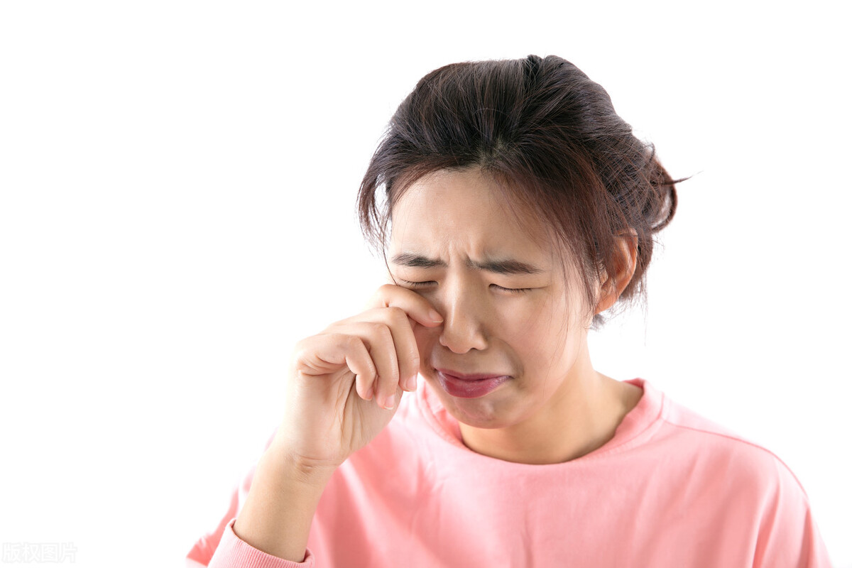 妻子敏感多疑的真相,妻子性格敏感十分在意老公的态度