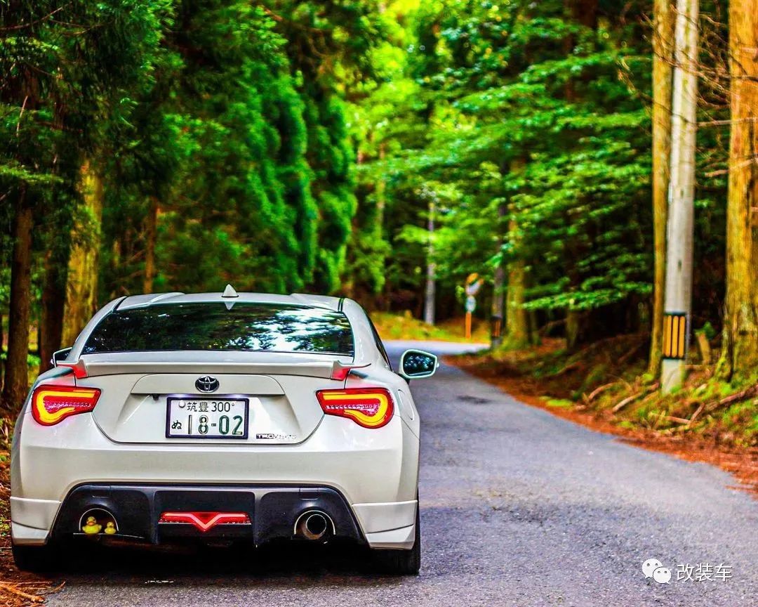 头文字d的女朋友,头文字d里面gt86的车主