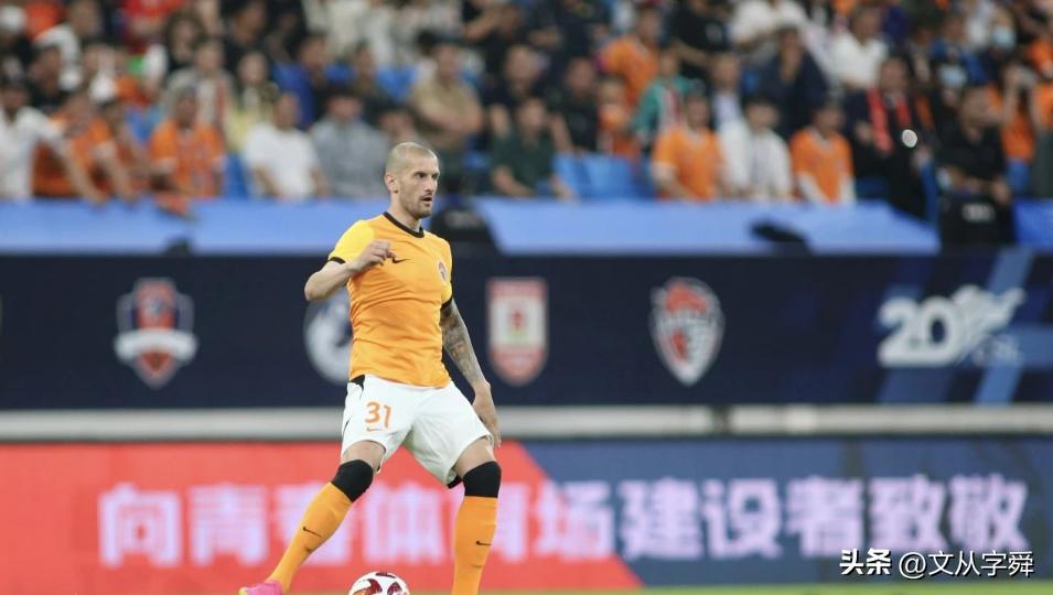 青岛足球甜蜜的520：西海岸拿下六分战，红狮绝杀对手，海牛憾平