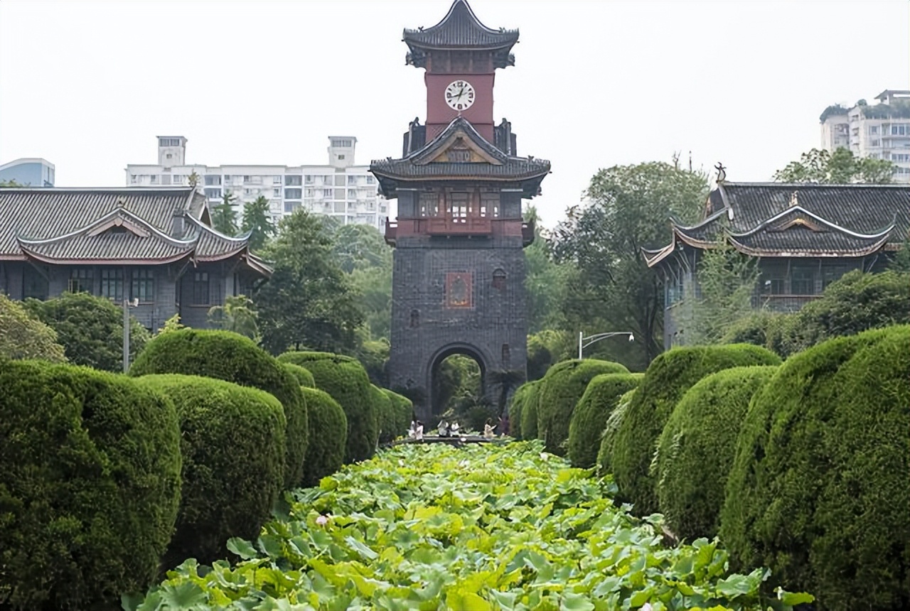 武汉大学排名在华中科技大学前吗,武汉大学华科进入全国前十