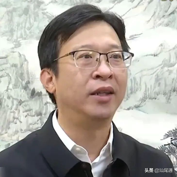 汕尾海丰前三季度生产总值289.7亿元,增长14.8%,在全市中排第一