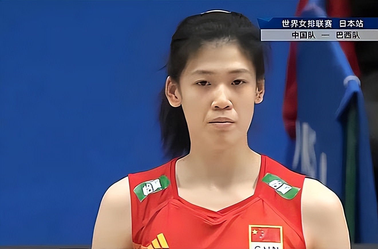 女排对阵荷兰王梦洁救球,中国女排3比0阿根廷女排王梦洁