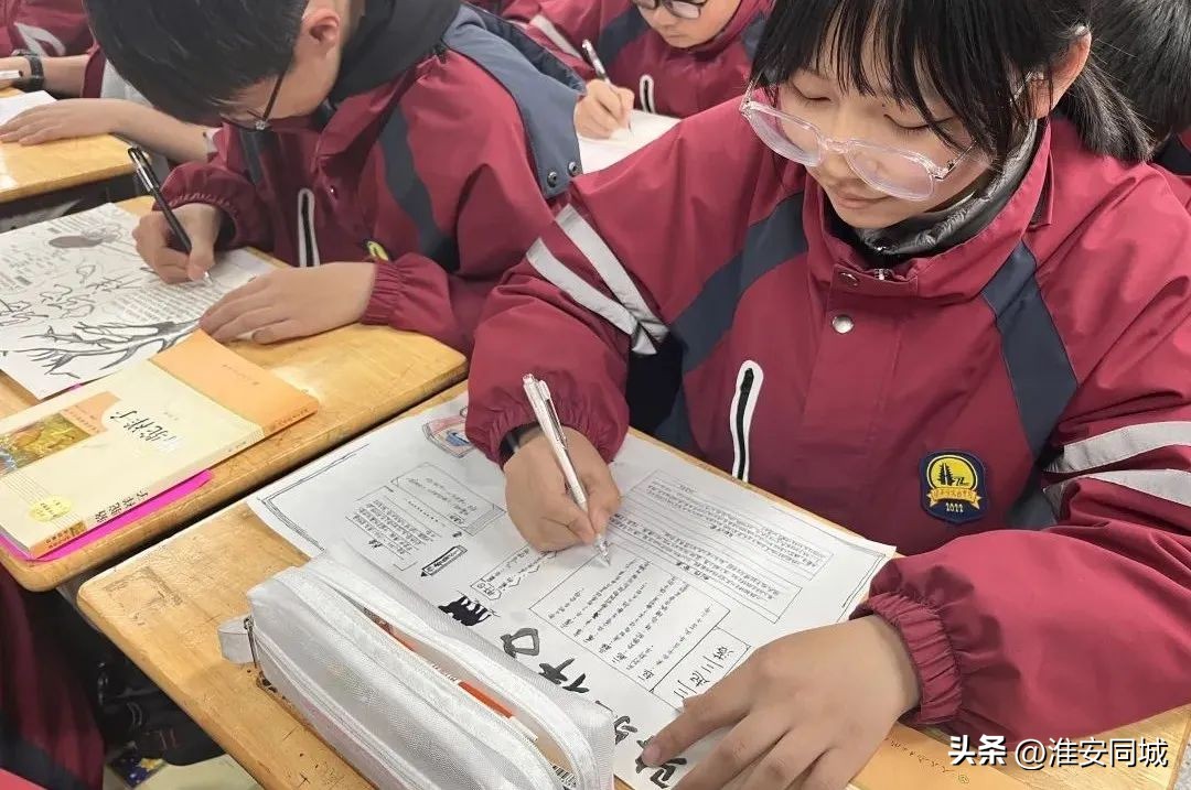 名著阅读手抄报初中生字少,关于名著阅读的手抄报初中