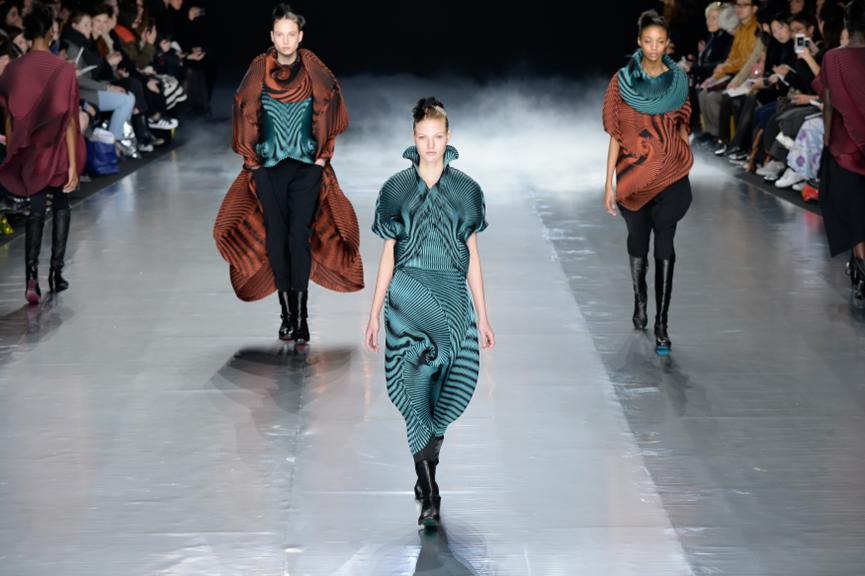 著名设计师三宅生世,三宅一生最好的设计师