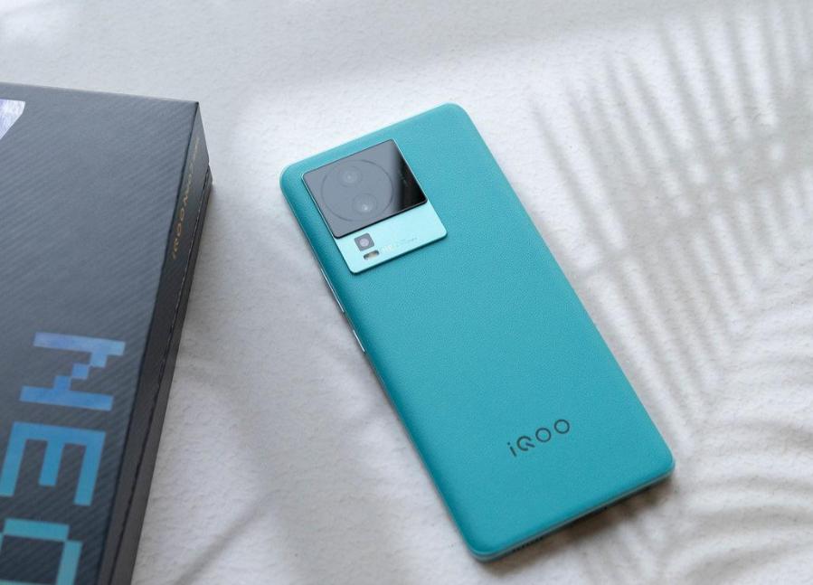 买手机买老款旗舰还是买现款旗舰,买手机选新款还是选老旗舰