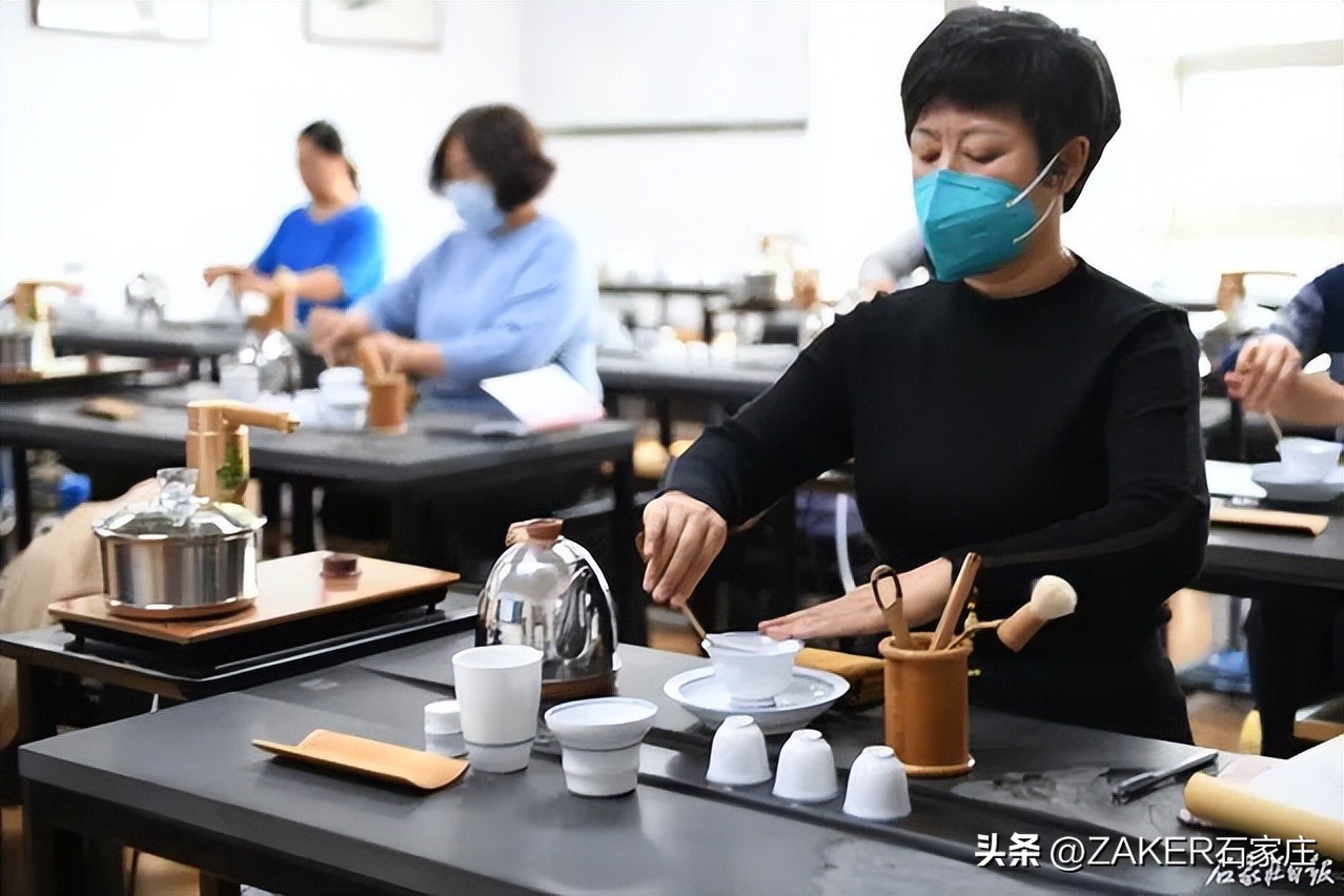 早新闻3.8|今天，所有女性免费！满城花开！石家庄市公园春季“赏花地图”来啦；石家庄启动春季“洁城行动”