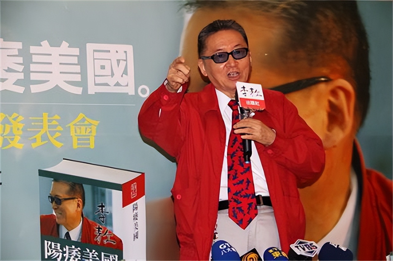 狂傲的李敖为什么说：只有毛主席值得我喊“万岁”，其他人不配