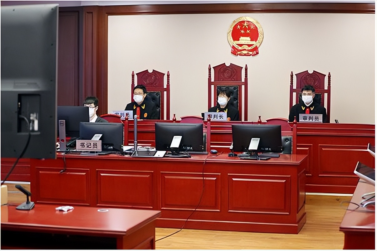 杭州一男子200万与女子签5年*养包**协议，2年后又起诉要回，结局？