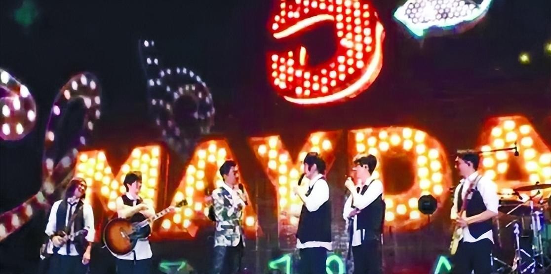 任贤齐57岁不显老,任贤齐56岁