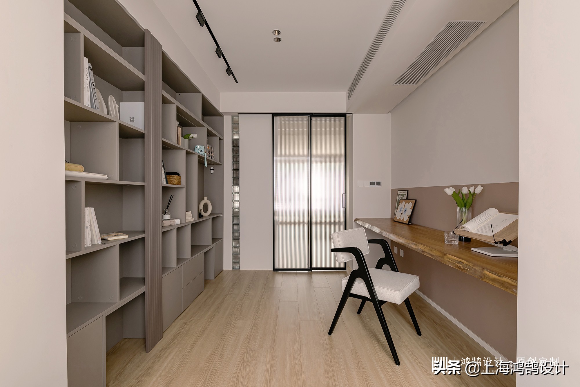 原木轻奢风格样板房,小户型原木风格样板间