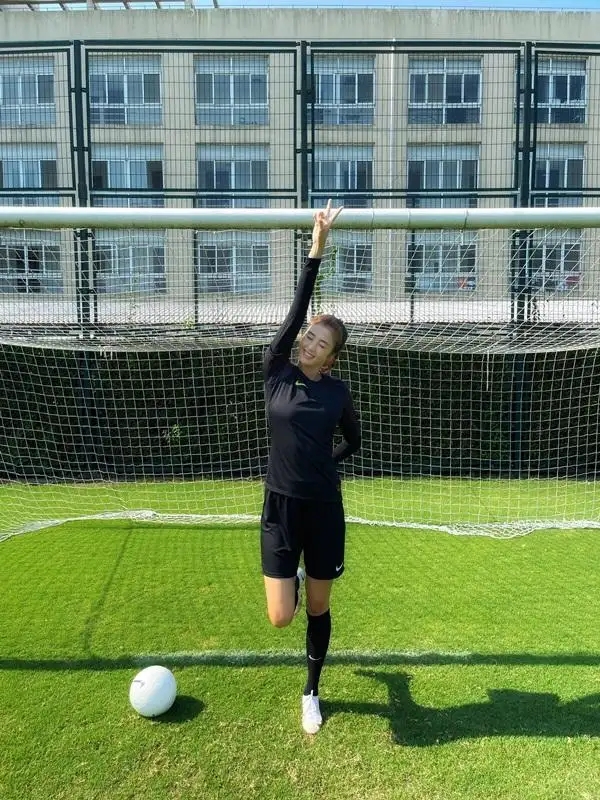 中国女足最新名单及照片,中国女足无人能敌