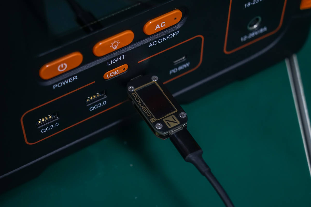 金威澎全兼容快充10000mah,支持80w无线充电